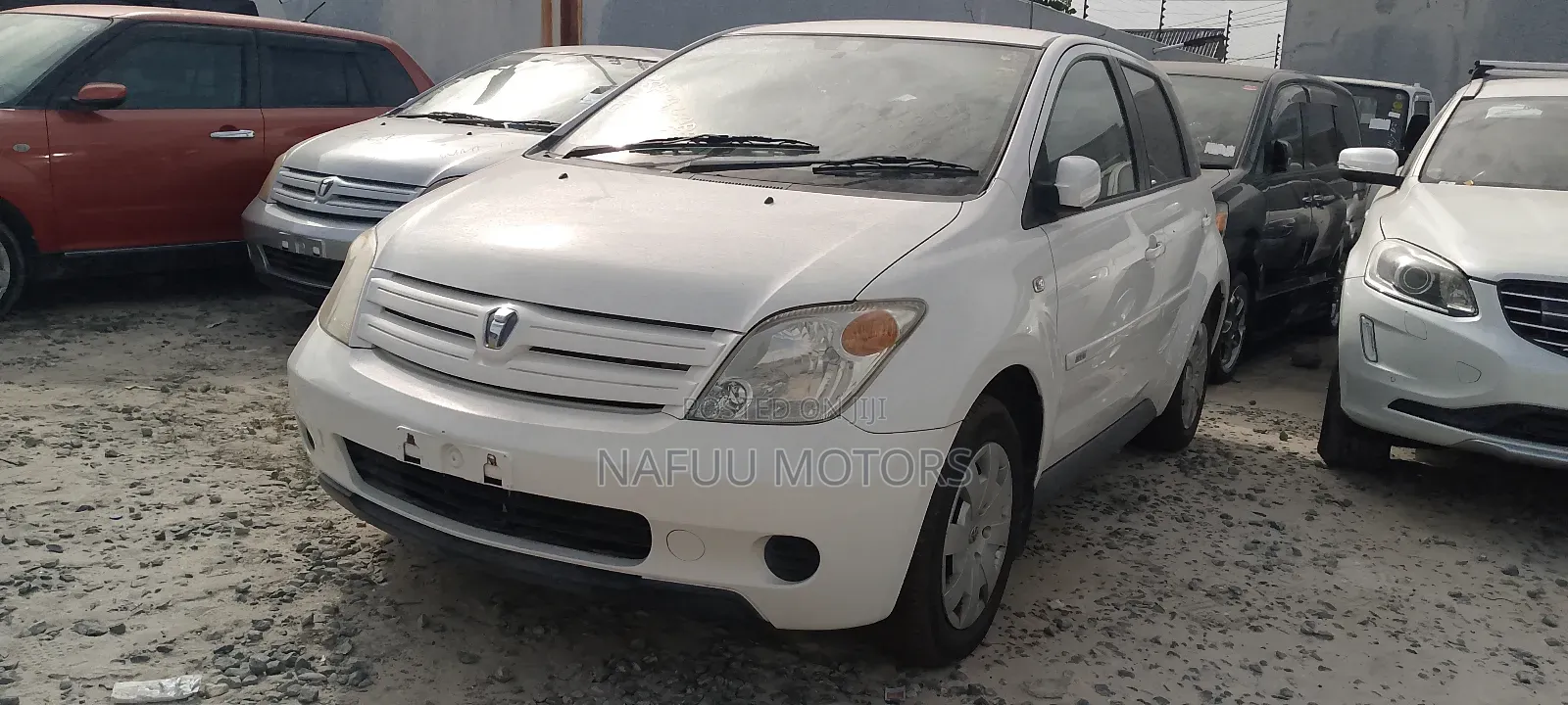 Toyota IST 2002 White