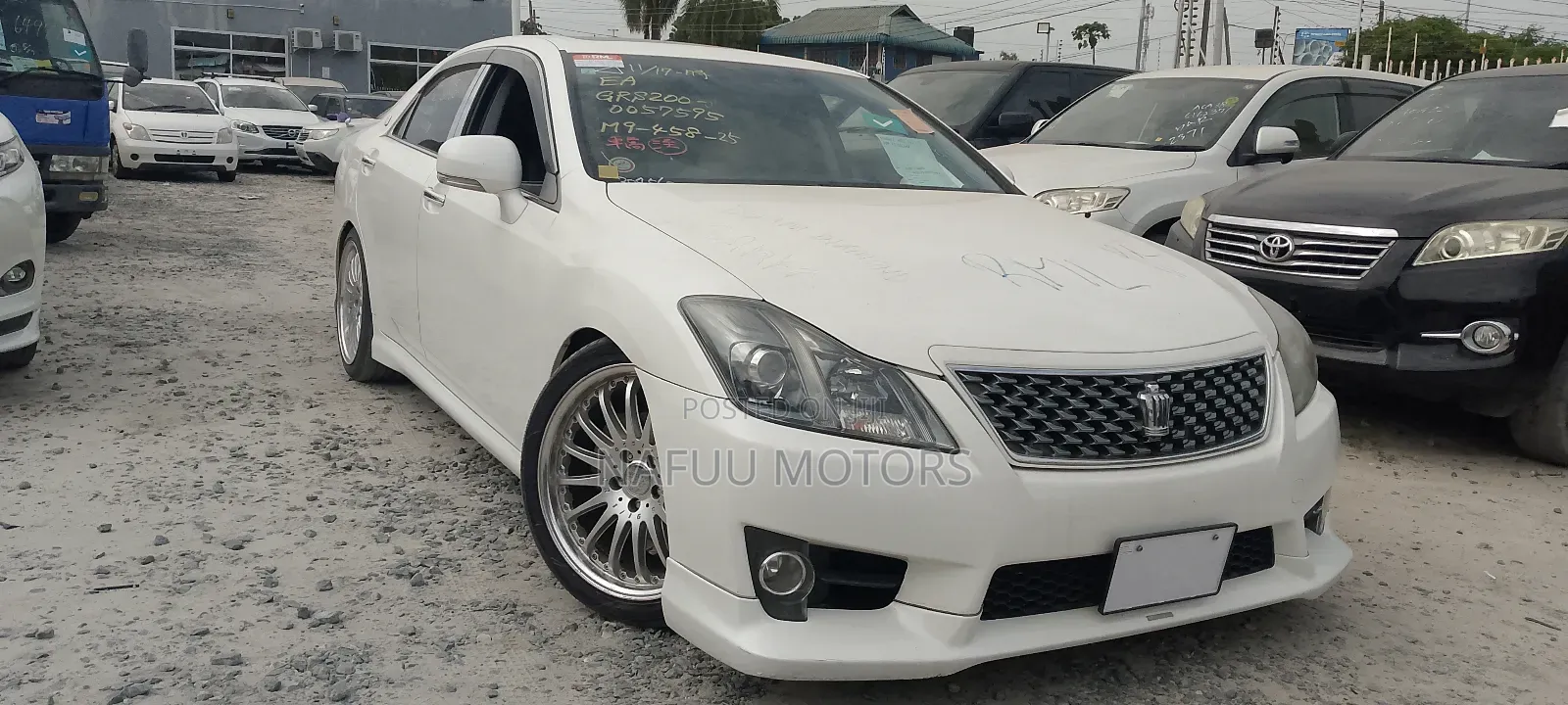 Toyota Crown 2010 White