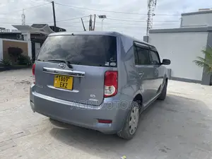 Toyota Corolla Rumion Hatchback 1.8 FWD 2009 Gray