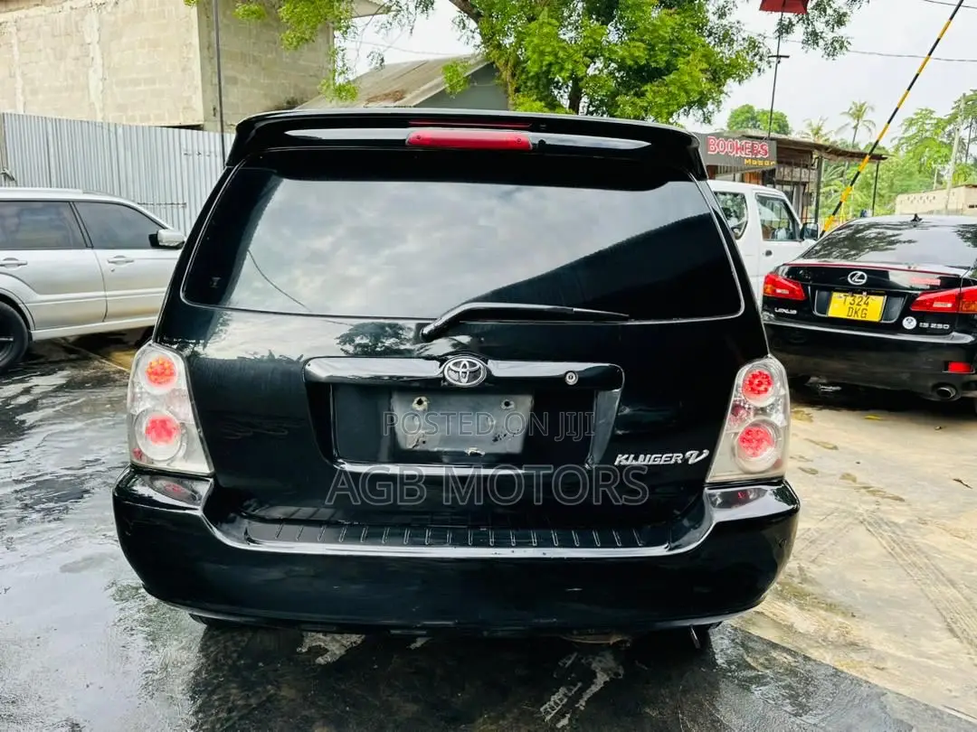 Toyota Kluger 2004 Black