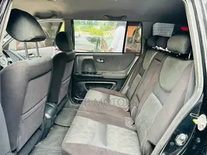 Toyota Kluger 2004 Black