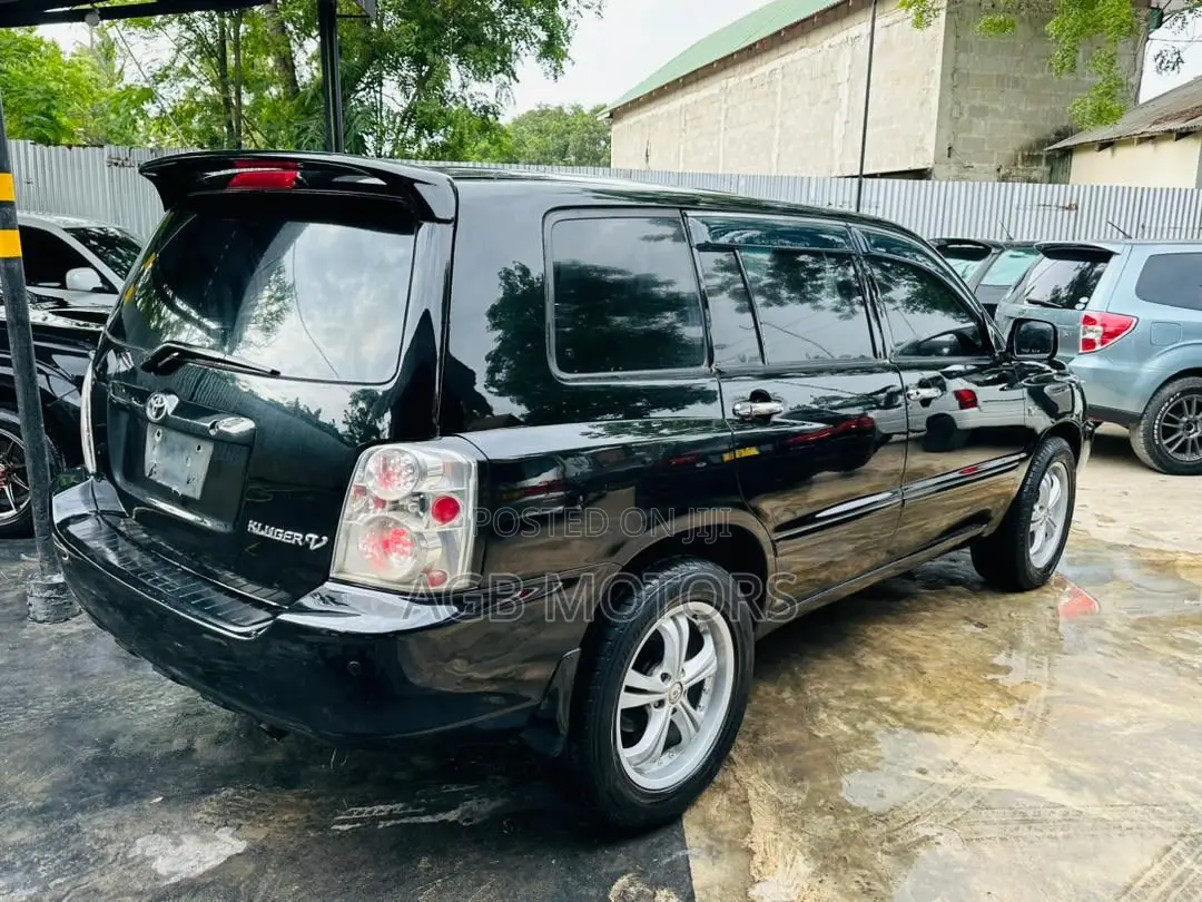Toyota Kluger 2004 Black