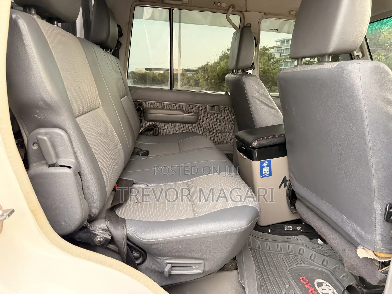 Toyota Land Cruiser 2016 White