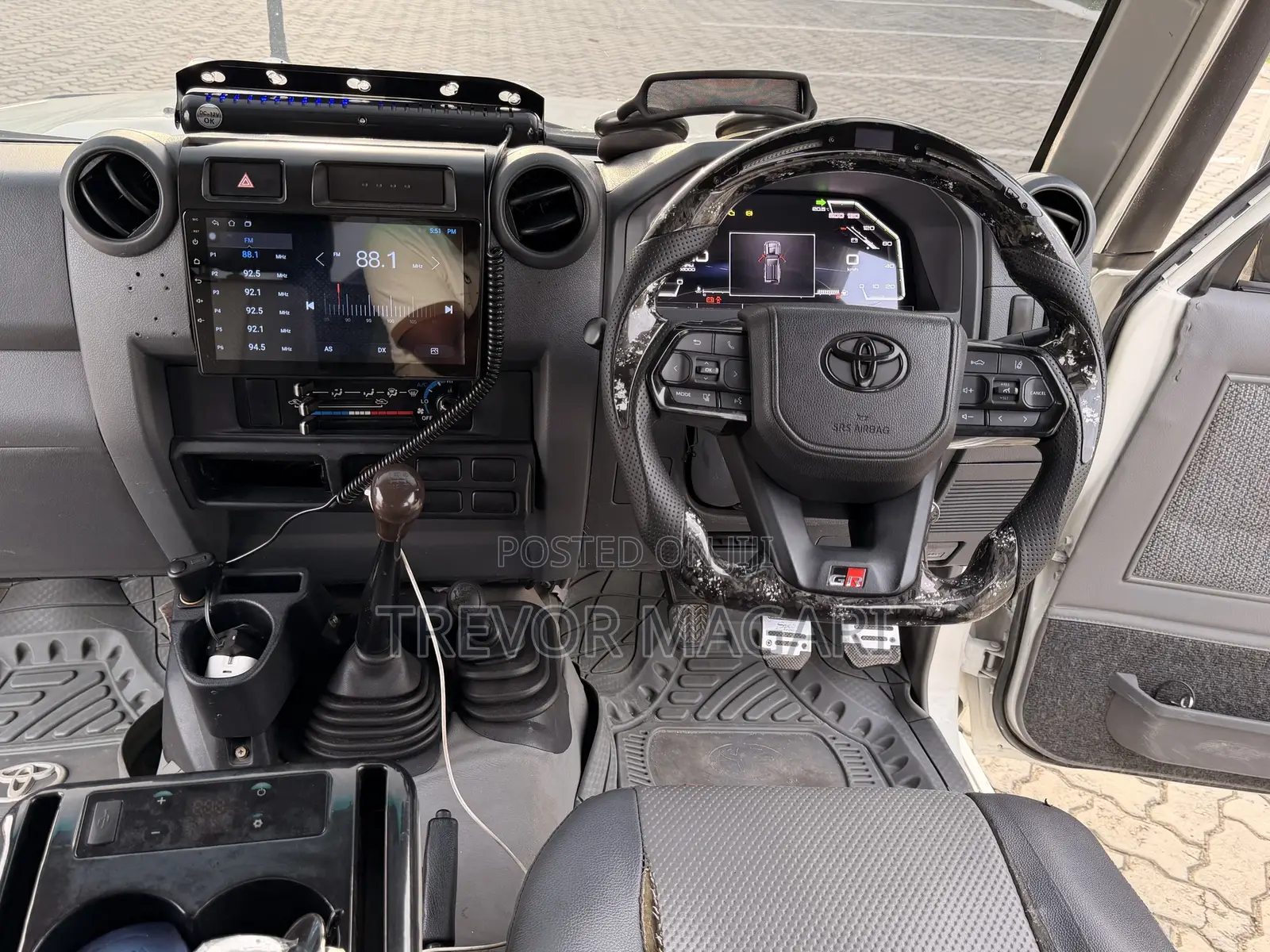 Toyota Land Cruiser 2016 White