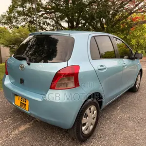 Toyota Vitz 1.3 AWD 5dr 2008 Blue