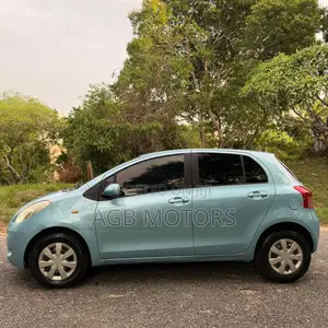 Toyota Vitz 1.3 AWD 5dr 2008 Blue