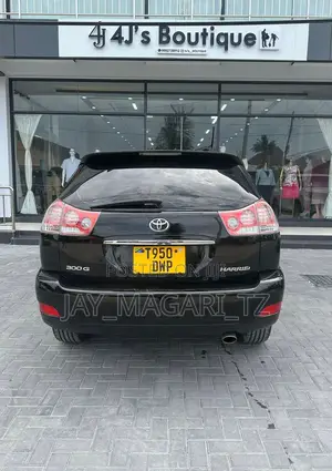 Toyota Harrier 2004 Black