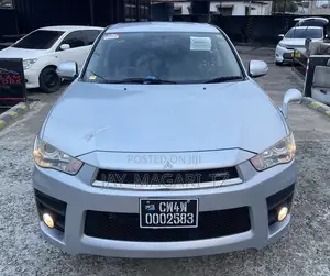 Mitsubishi Outlander 2011 Silver