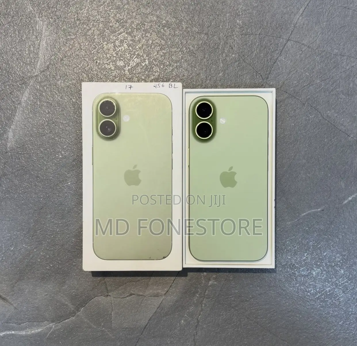 New Apple iPhone 17 256 GB Green