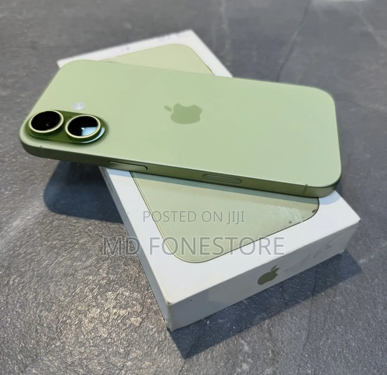New Apple iPhone 17 256 GB Green