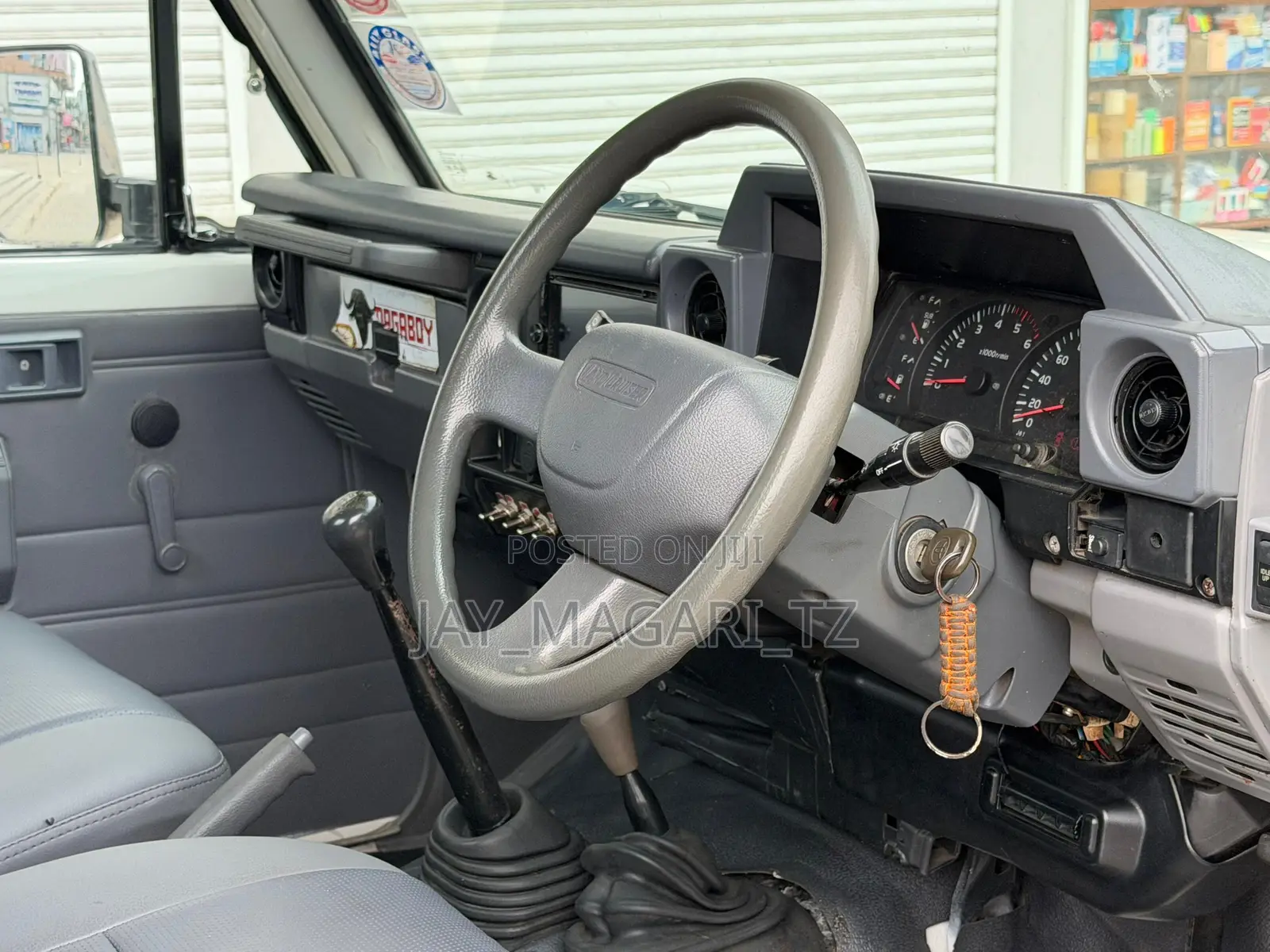 Toyota Land Cruiser 2009 White