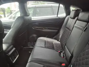 Toyota Harrier 2.0 2015 Maroon