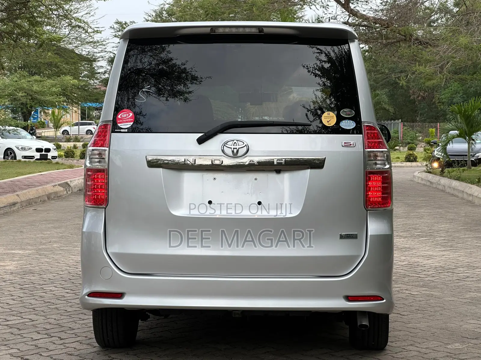 Toyota Noah 2008 Silver