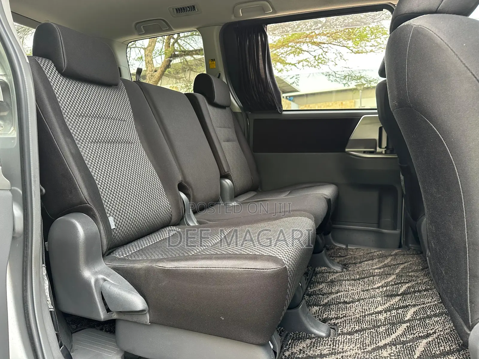 Toyota Noah 2008 Silver