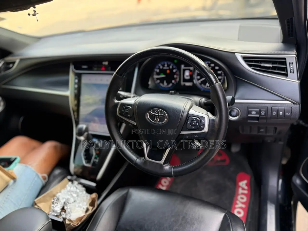 Toyota Harrier 2018 Black