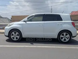 Toyota IST 2008 White