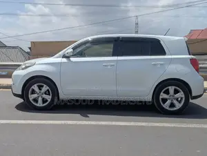 Toyota IST 2008 White