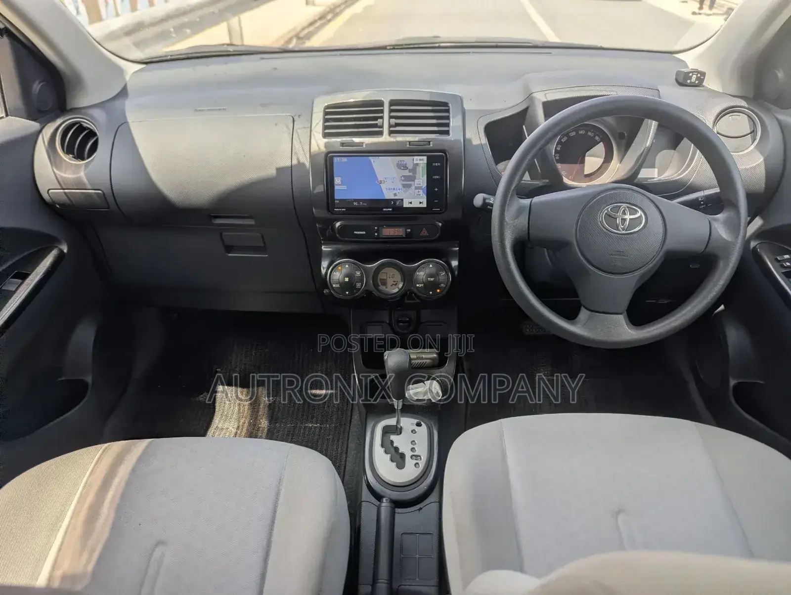 Toyota IST 2008 White