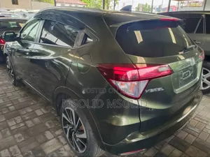 Honda Vezel 2015 Green