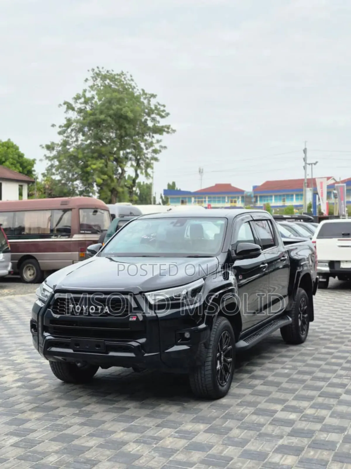 Toyota Hilux 2022 Black