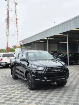 Toyota Hilux 2022 Black