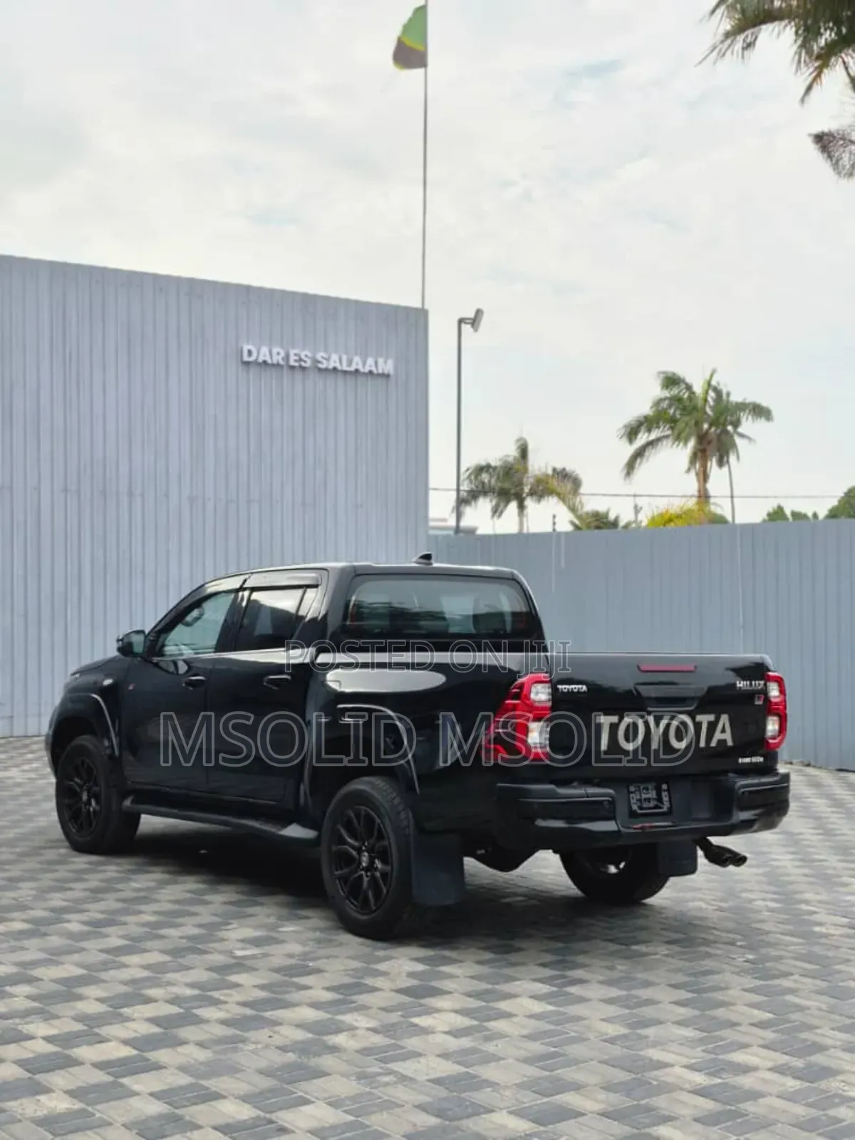 Toyota Hilux 2022 Black