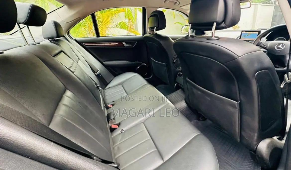 Mercedes-Benz C-Class 2008 Black