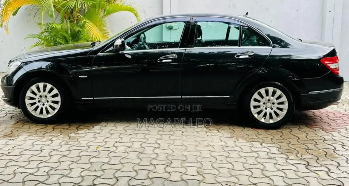 Mercedes-Benz C-Class 2008 Black