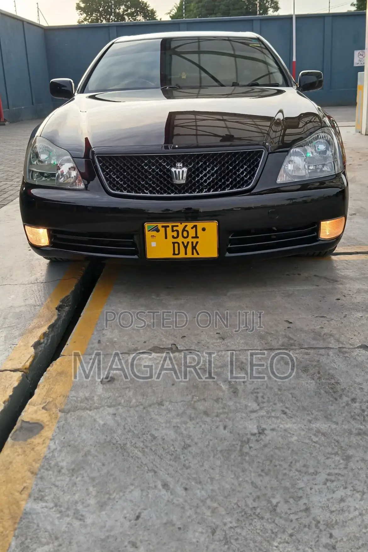 Toyota Crown Royale 2005 Black
