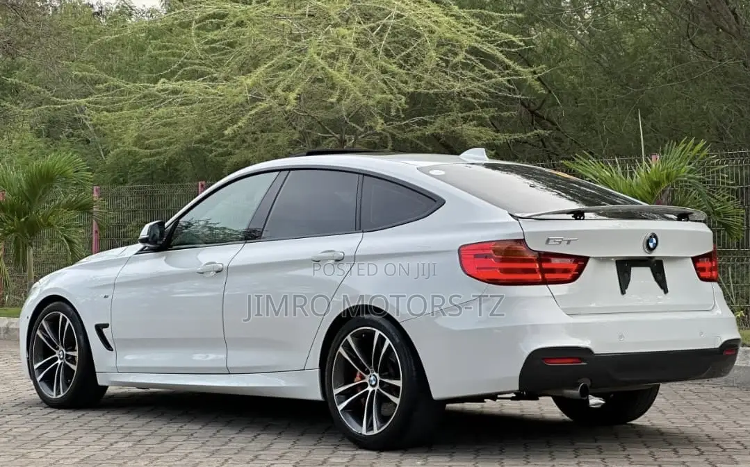 BMW 3 Series 2016 White