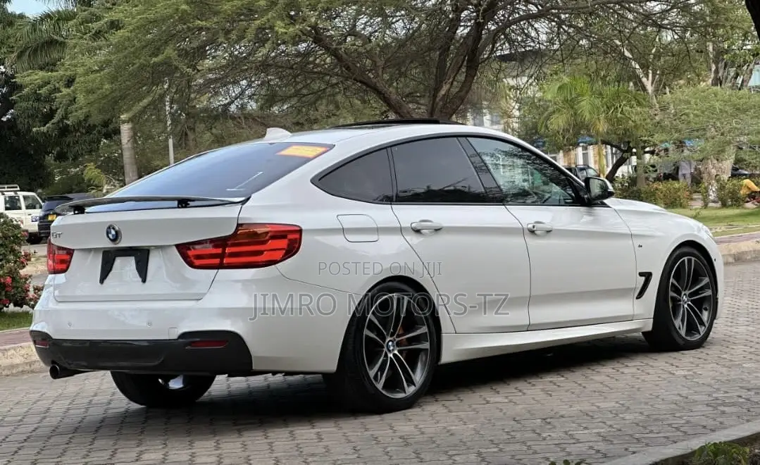 BMW 3 Series 2016 White