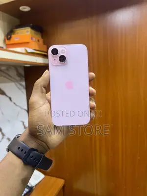 Apple iPhone 15 128 GB Pink