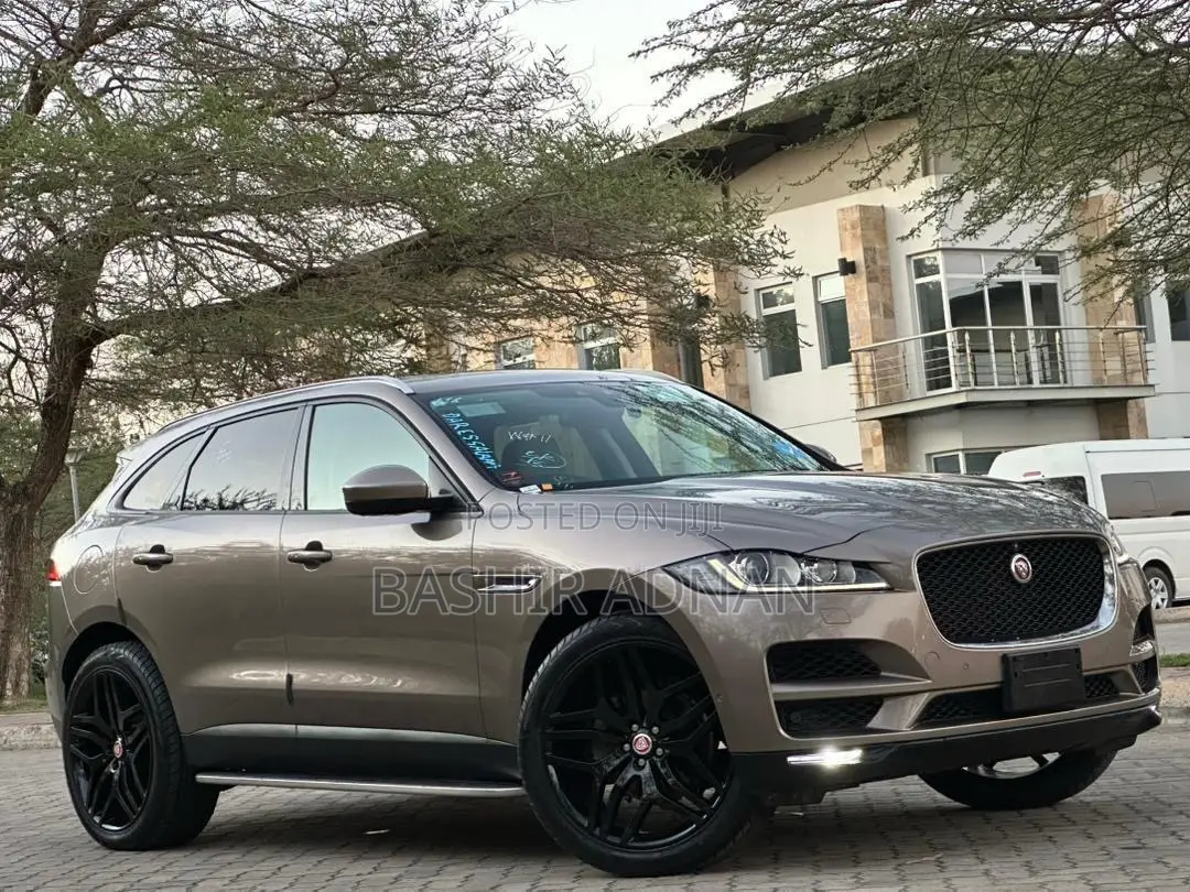 Jaguar F-Pace 20d 2017 Beige