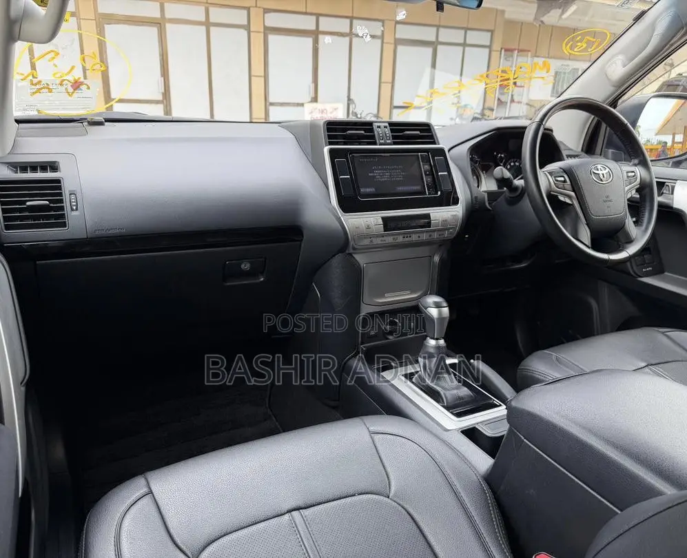 Toyota Land Cruiser Prado 2.7 2020 Matt Black