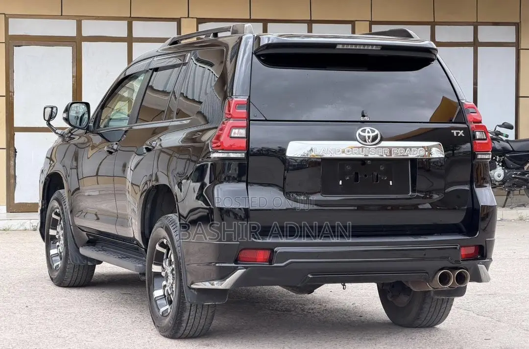 Toyota Land Cruiser Prado 2.7 2020 Matt Black