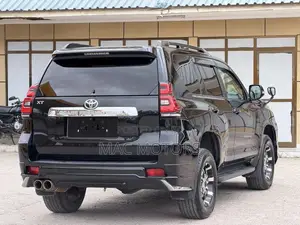 Toyota Land Cruiser Prado 2.7 2020 Black