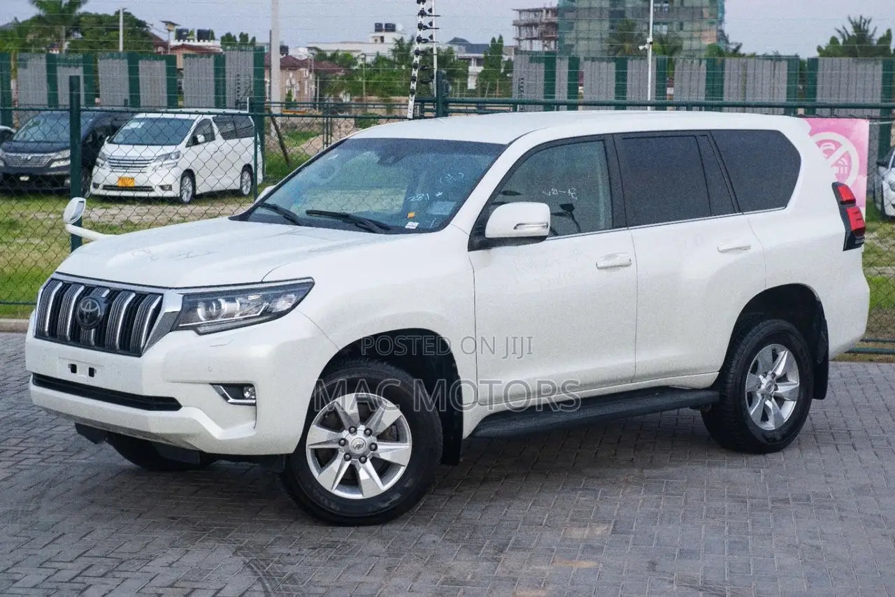 Toyota Land Cruiser Prado 2019 White