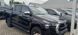 Toyota Hilux 2022 Black