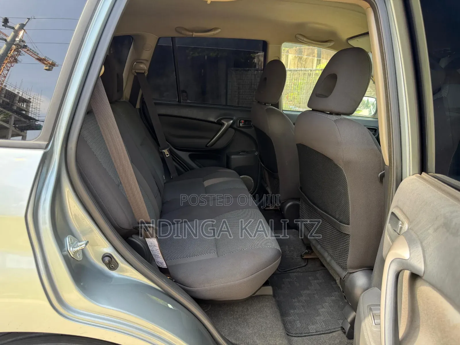 Toyota RAV4 2005 Gold
