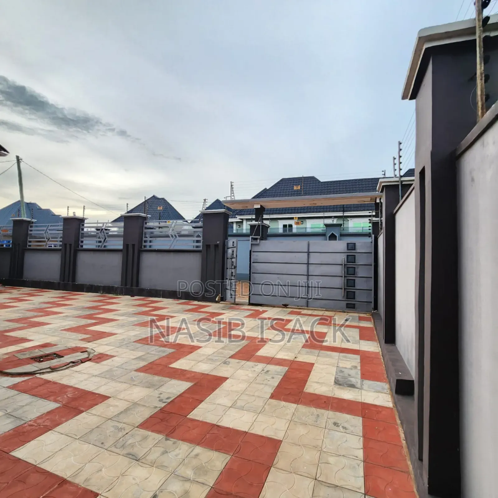 Furnished 3bdrm House in Buswelu for sale
