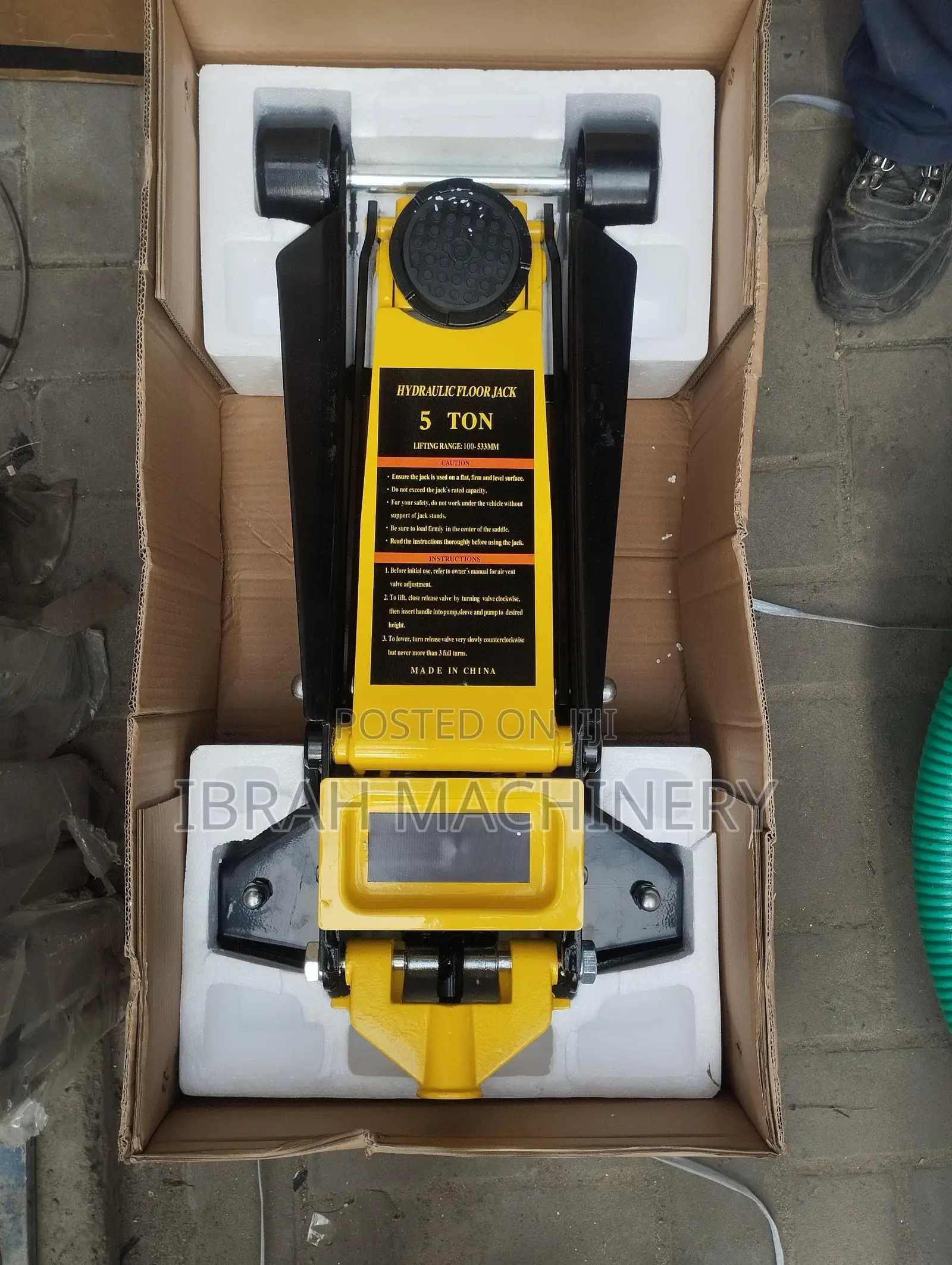 Hydraulic Floor Jack