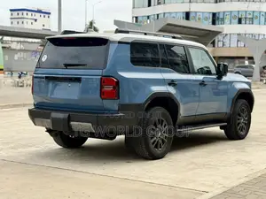 New Toyota Land Cruiser LC250 2025 Blue