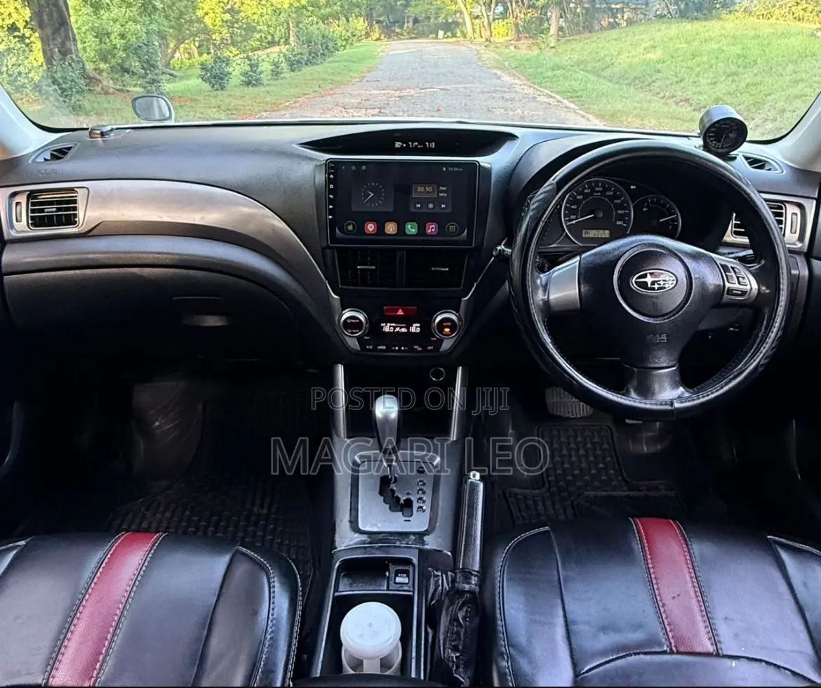 Subaru Forester 2011 Silver