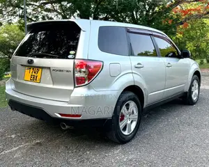 Subaru Forester 2011 Silver