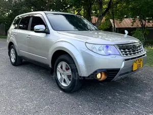 Subaru Forester 2011 Silver