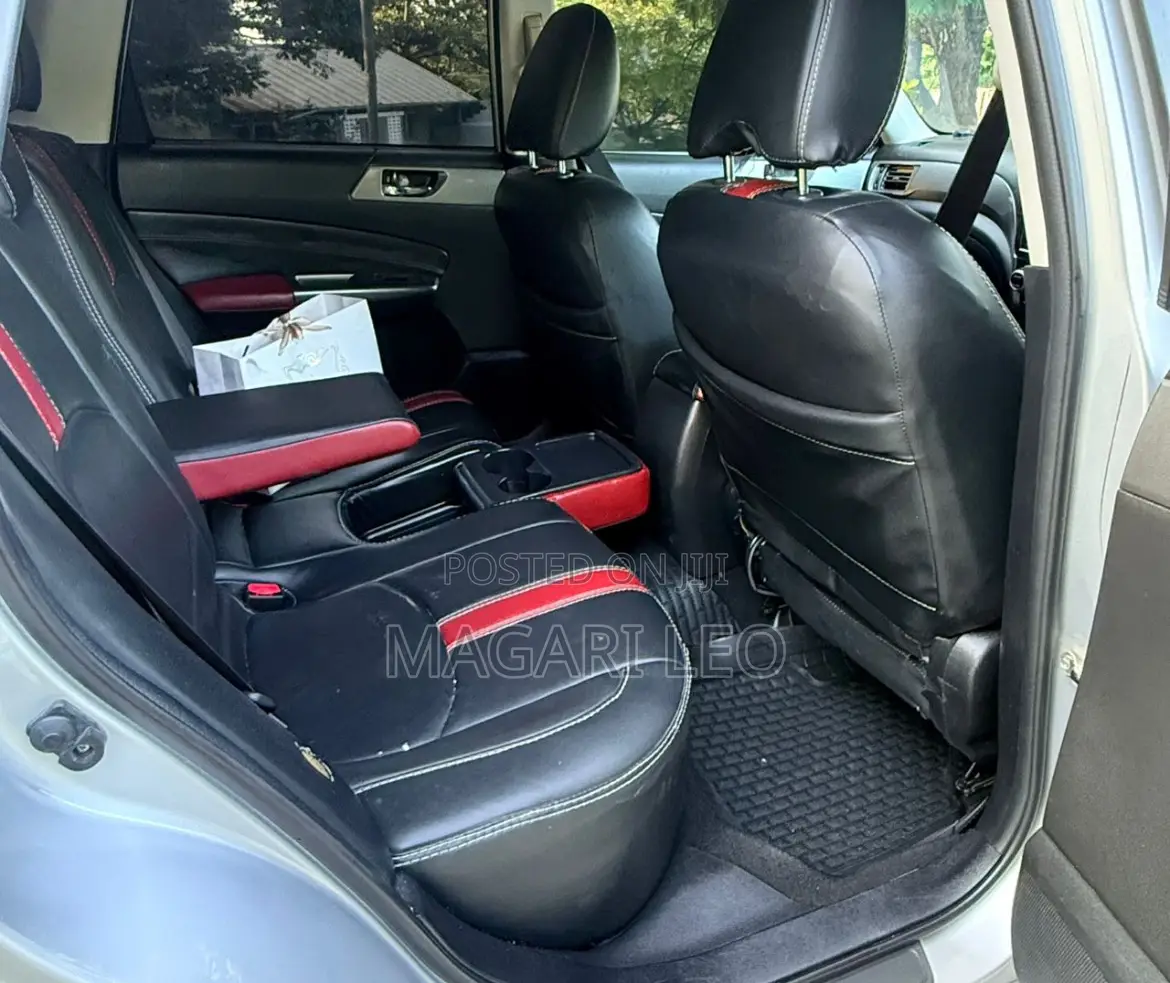 Subaru Forester 2011 Silver