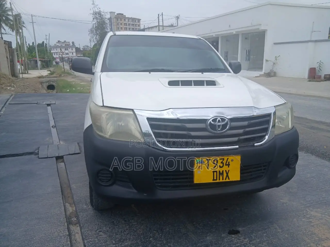 Toyota Hilux 3.0 D-4D 4x4 2014 White