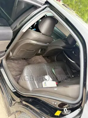 Toyota Crown 2012 Black