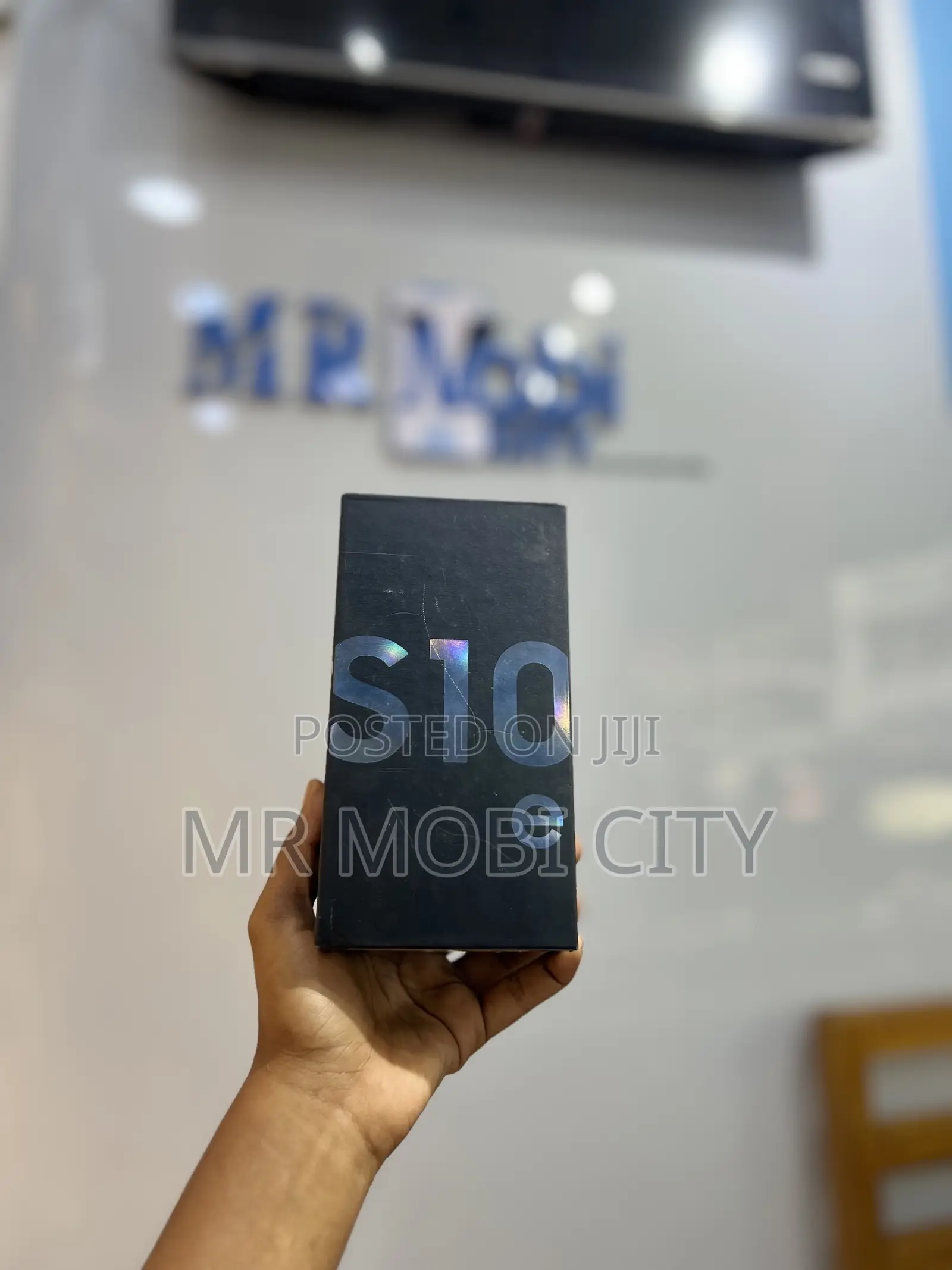 New Samsung Galaxy S10e 128 GB Black