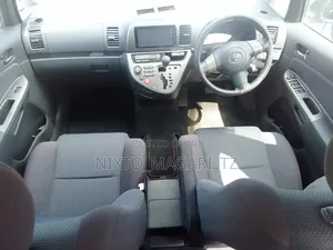 Toyota Wish 2004 Black